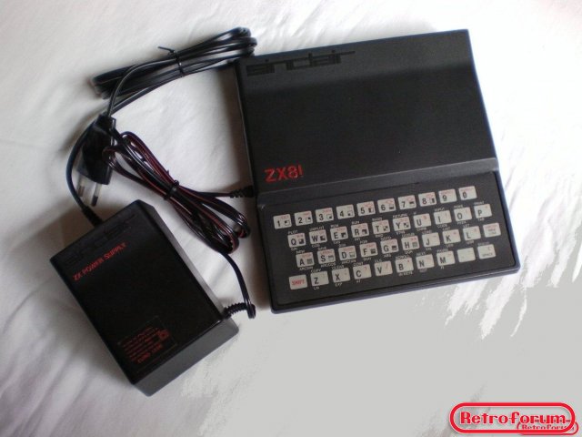 ZX81 met aangesloten adapter
